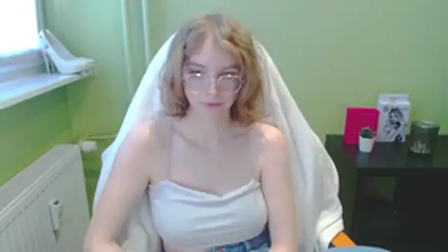 juicyPenny live sex cam