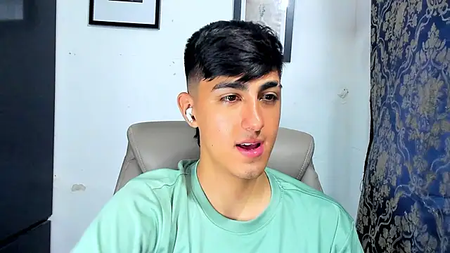 babymaik live sex cam