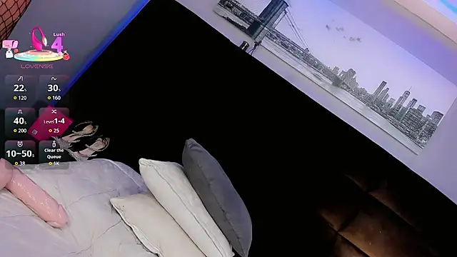 Baby-Isa live sex cam