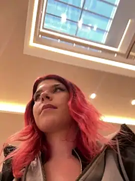 RiriRoseey live sex cam