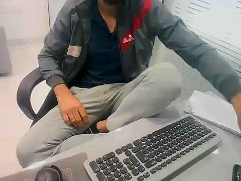 rahulkajuuu0909's cam snapshot