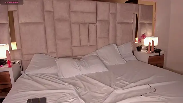 Lea_Hunter_'s cam snapshot