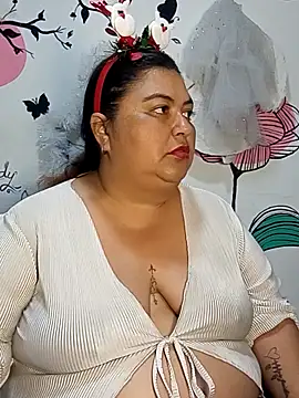 curvy_diva_'s cam snapshot