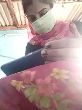 Hot-qwer's cam snapshot