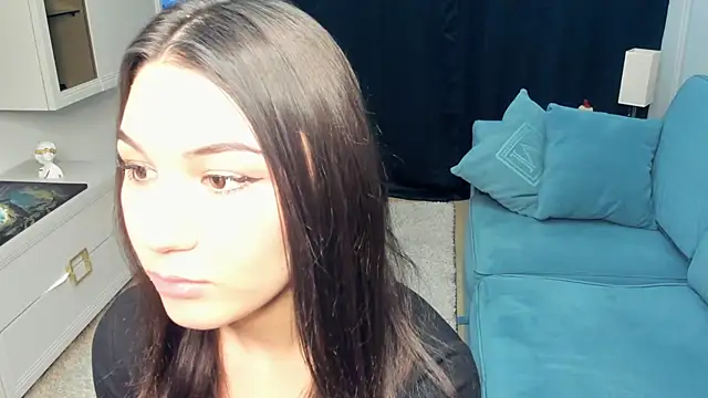 HienBiddie's cam snapshot