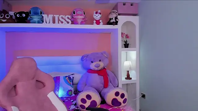 miss___megan's cam snapshot