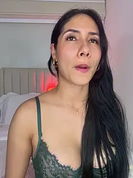 ArianaReynoldss's cam snapshot