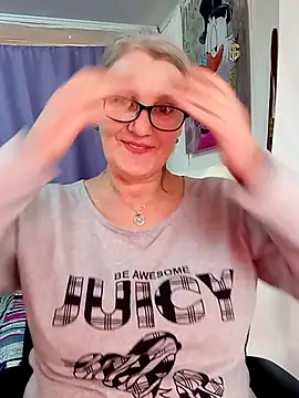 irinamaux live sex cam