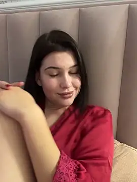 KikiWatson live sex cam