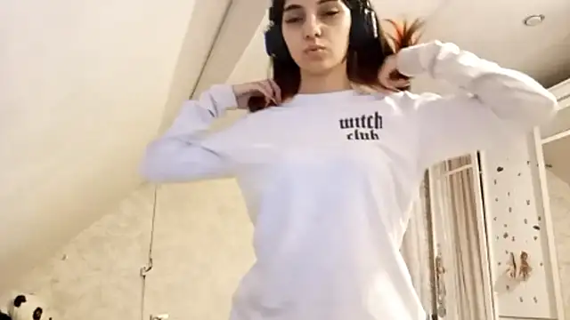 KizzieSchronce's cam snapshot