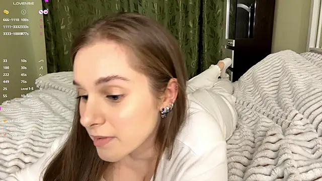 MiaBlanko's cam snapshot