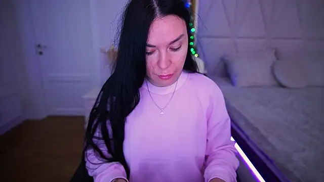 BlackSilkQueen live sex cam