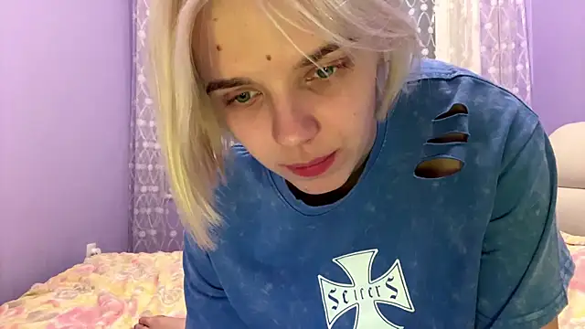 Scarlet_cat's cam snapshot