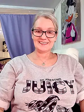 irinamaux live sex cam