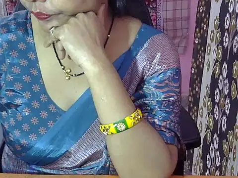 anmika26's cam snapshot