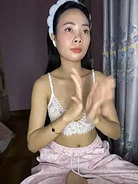 Dau-Tayy's cam snapshot