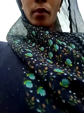 Juhi_chawla live sex cam