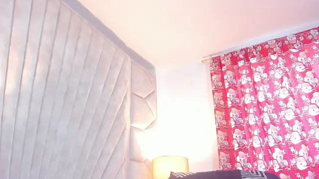 Jade_squirtt's cam snapshot