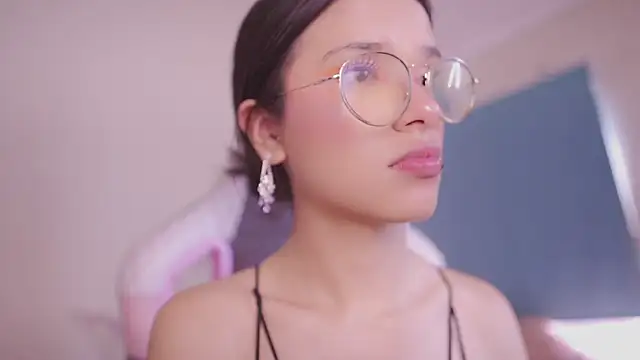 Lana_Dreams_'s cam snapshot