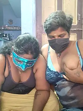 divyatamil143's cam snapshot