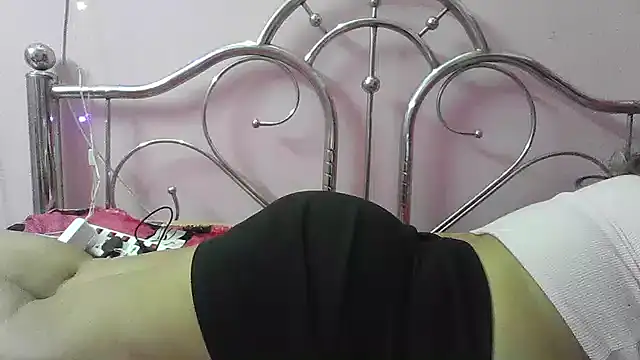 cute_lailaa's cam snapshot