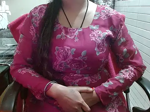 LovingPihu's cam snapshot