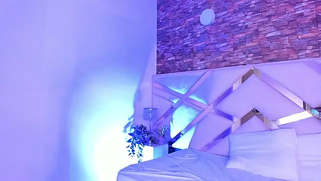 sophie_pariss's cam snapshot