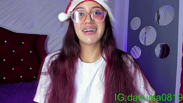 leyla_collinss's cam snapshot