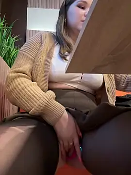 PumaShyXD live sex cam