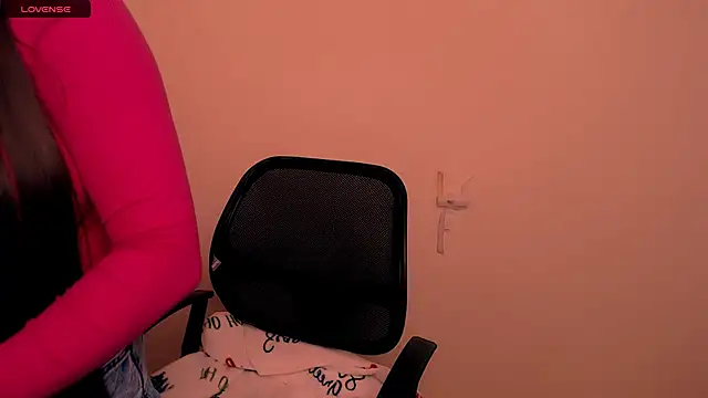 AlinaDoll_'s cam snapshot