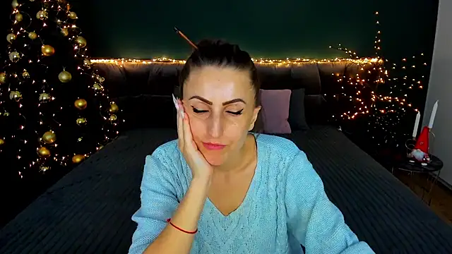 Rebecca_Diamond's cam snapshot