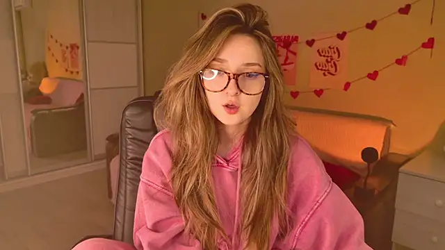 BellaSink's cam snapshot