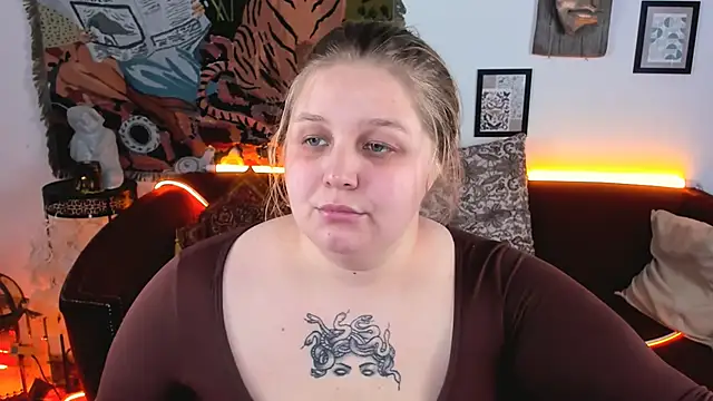 SladaDell's cam snapshot