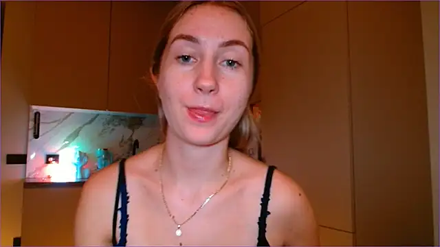 BluueSilk's cam snapshot