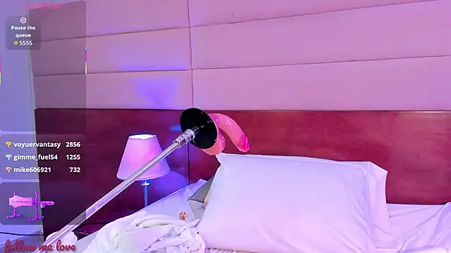 zyle_boobs's cam snapshot