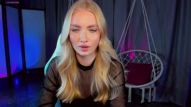 TessaGrays's cam snapshot