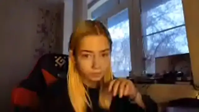 Witching_Moon's cam snapshot