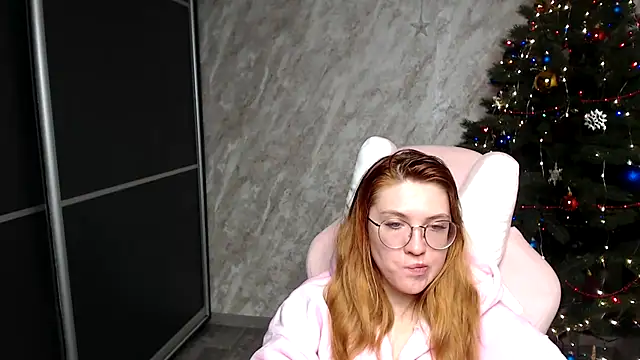 Reginasmilee's cam snapshot