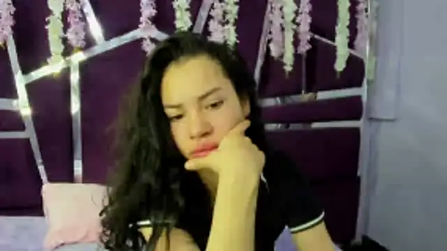 Nanis_James's cam snapshot