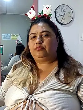 curvy_diva_'s cam snapshot