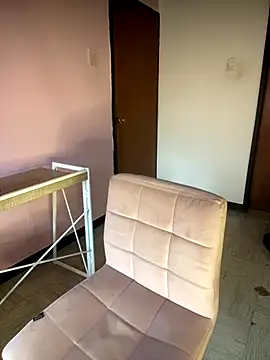 KloePink_'s cam snapshot