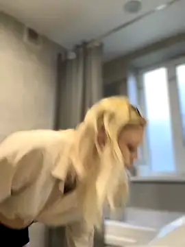 TeaseKitten-'s cam snapshot