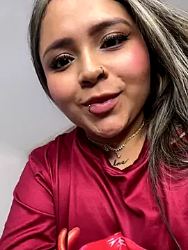 ashley-swift-'s cam snapshot