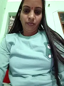 Hotty-Nidhi's cam snapshot