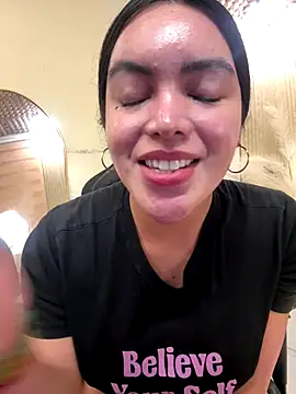 TS-SimplyTheBest live sex cam