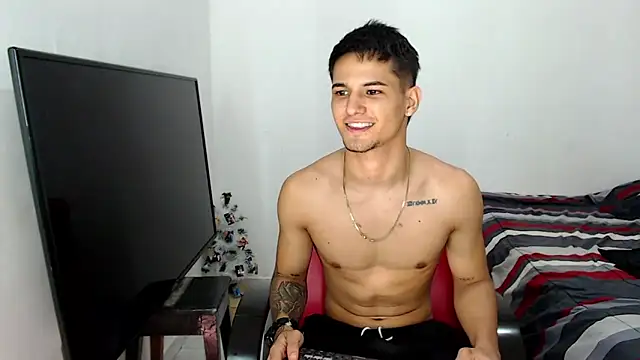Alex_mojica live sex cam