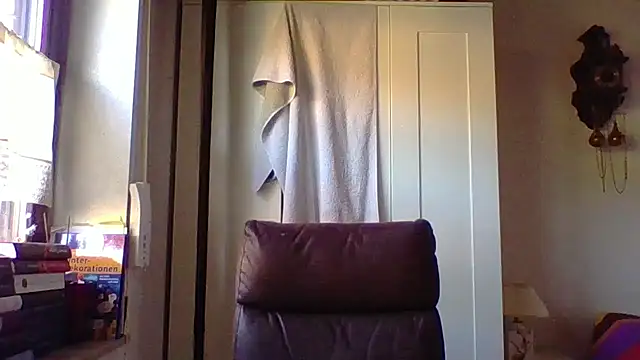 _squirty_cum_lady_'s cam snapshot