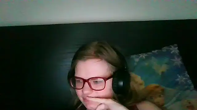 Moonolighta live sex cam