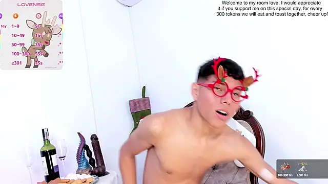 Little_liam's cam snapshot