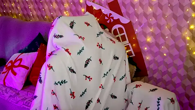 GoldieHoshie's cam snapshot